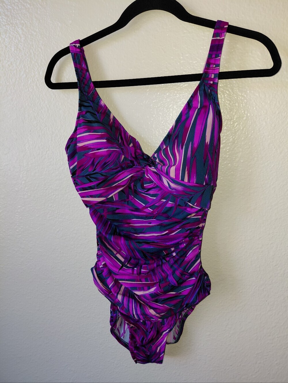 Croft&barrow- Women's 14 Vibrant Purple Pattern One-Piece Swimsuit